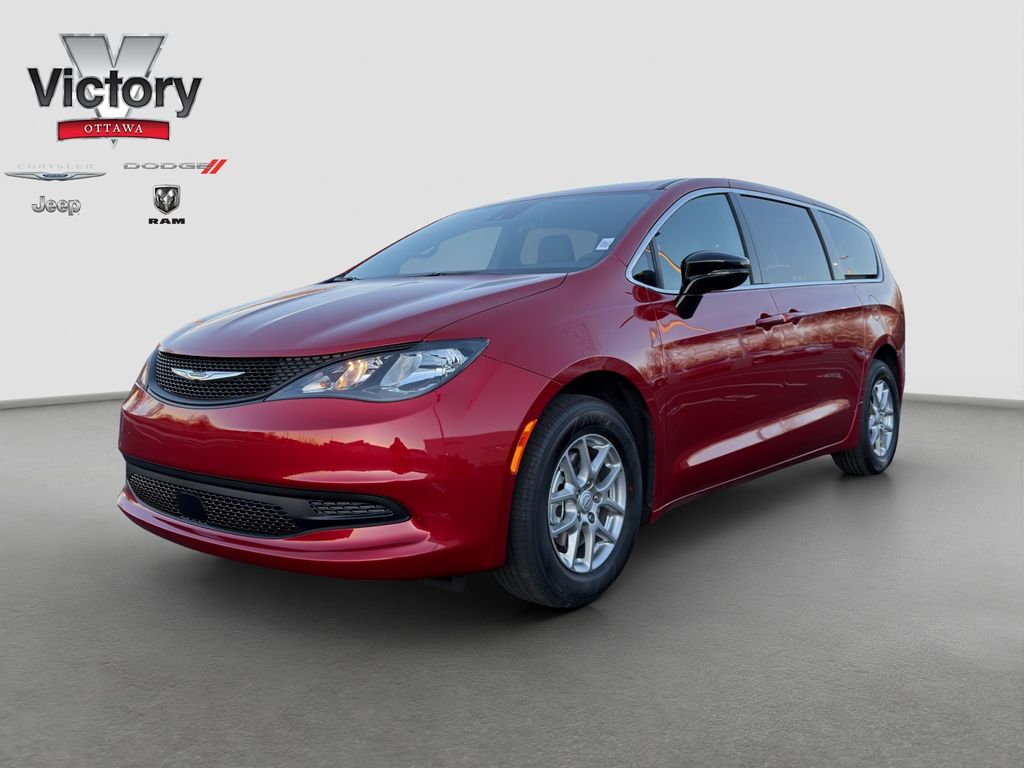 2026 Chrysler Voyager LX's photo