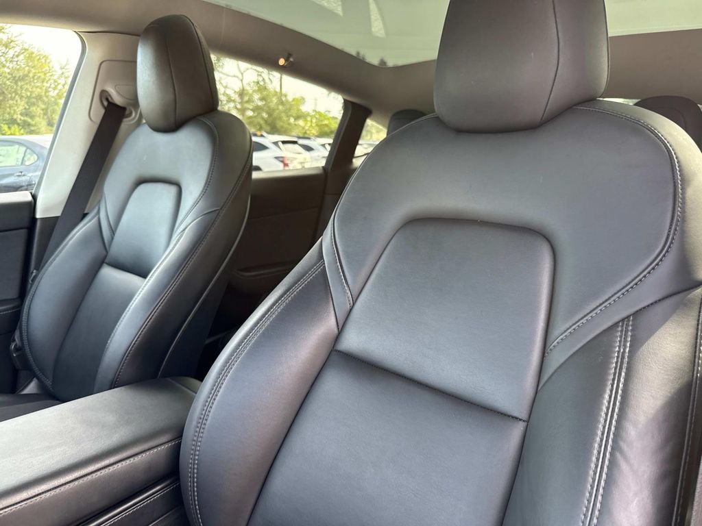 2022 Tesla Model Y Long Range photo 20