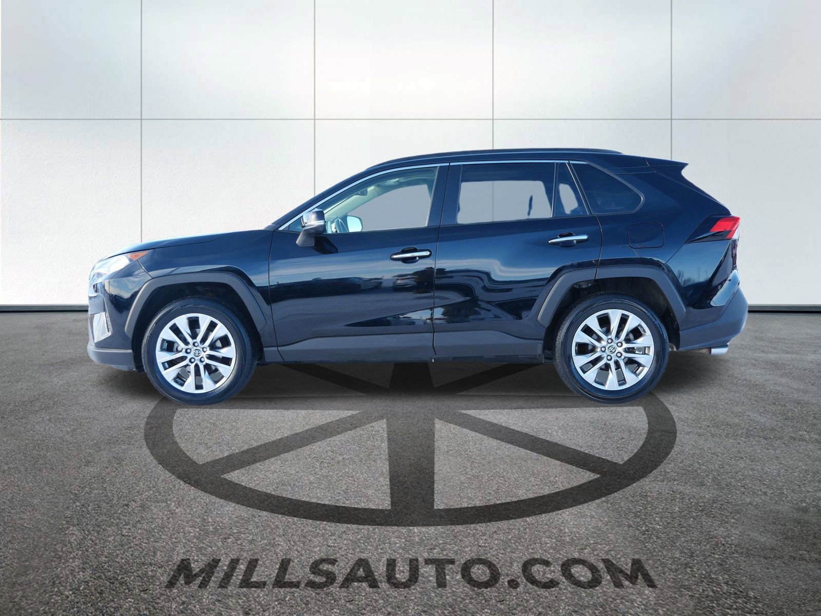 Used 2019 Toyota RAV4 Limited with VIN JTMN1RFV6KD022011 for sale in Willmar, Minnesota