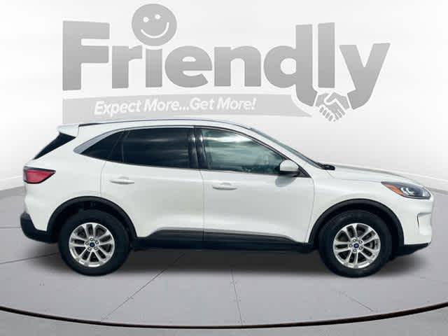 2020 Ford Escape SE photo 4