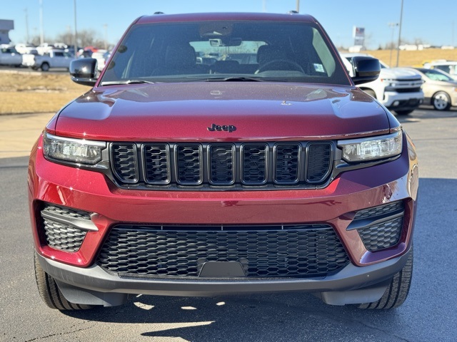 2025 Jeep Grand Cherokee Altitude X photo 2