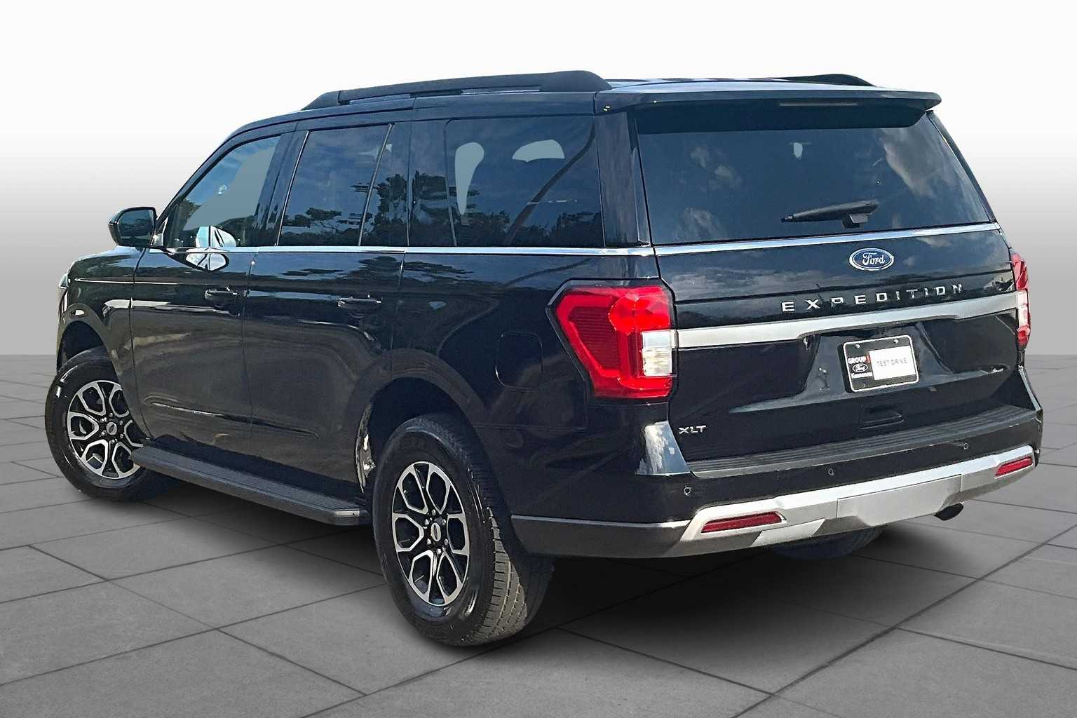 2024 Ford Expedition XLT photo 10