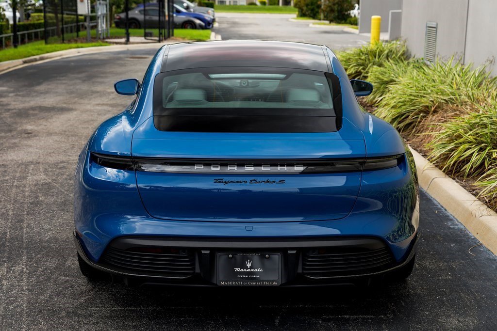 2022 Porsche Taycan Turbo S photo 4