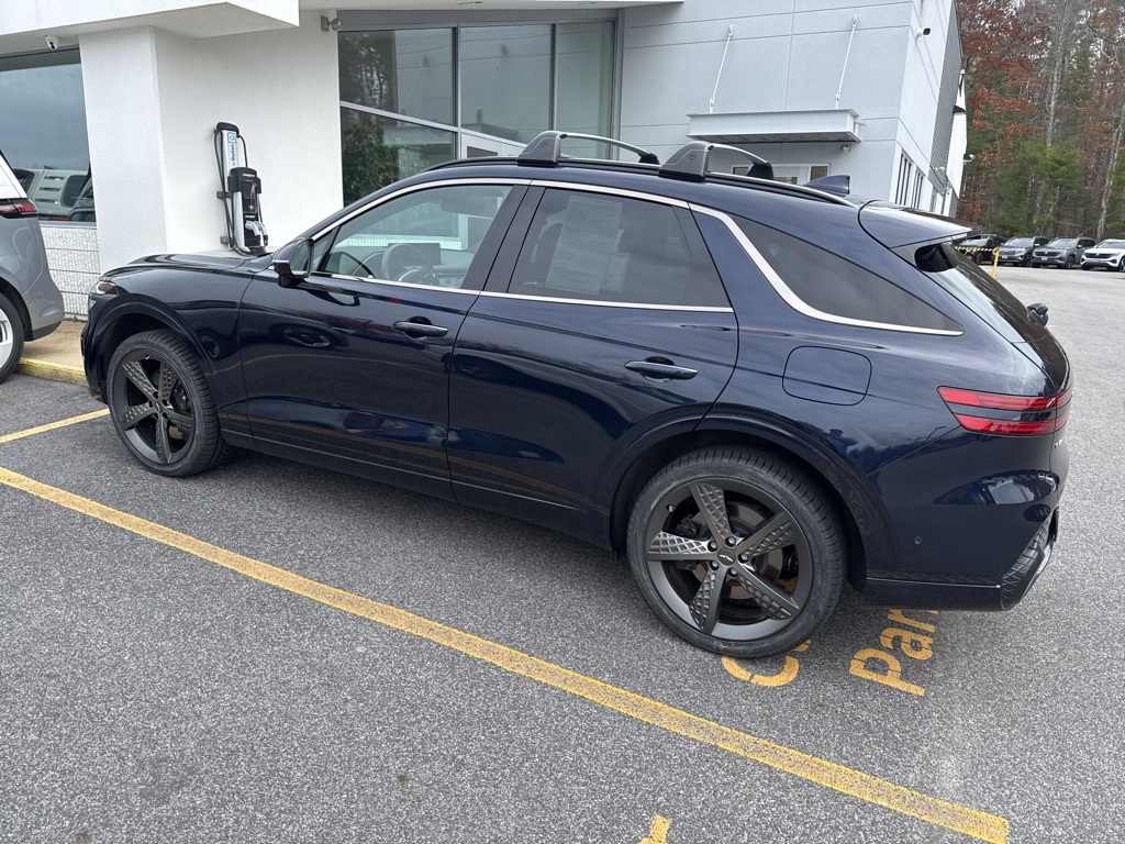 2023 Genesis GV70 2.5T photo 2