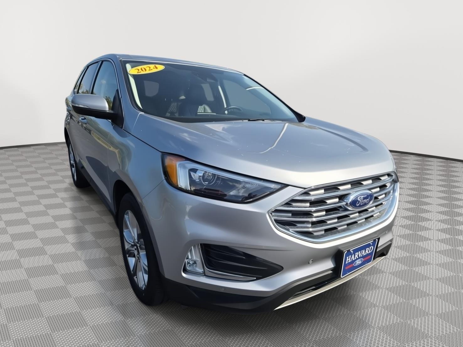 2024 Ford Edge Titanium's photo