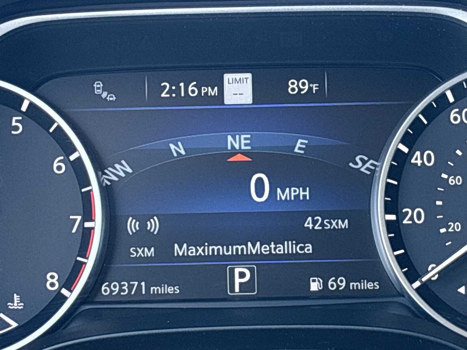 2020 Nissan Maxima SV photo 22
