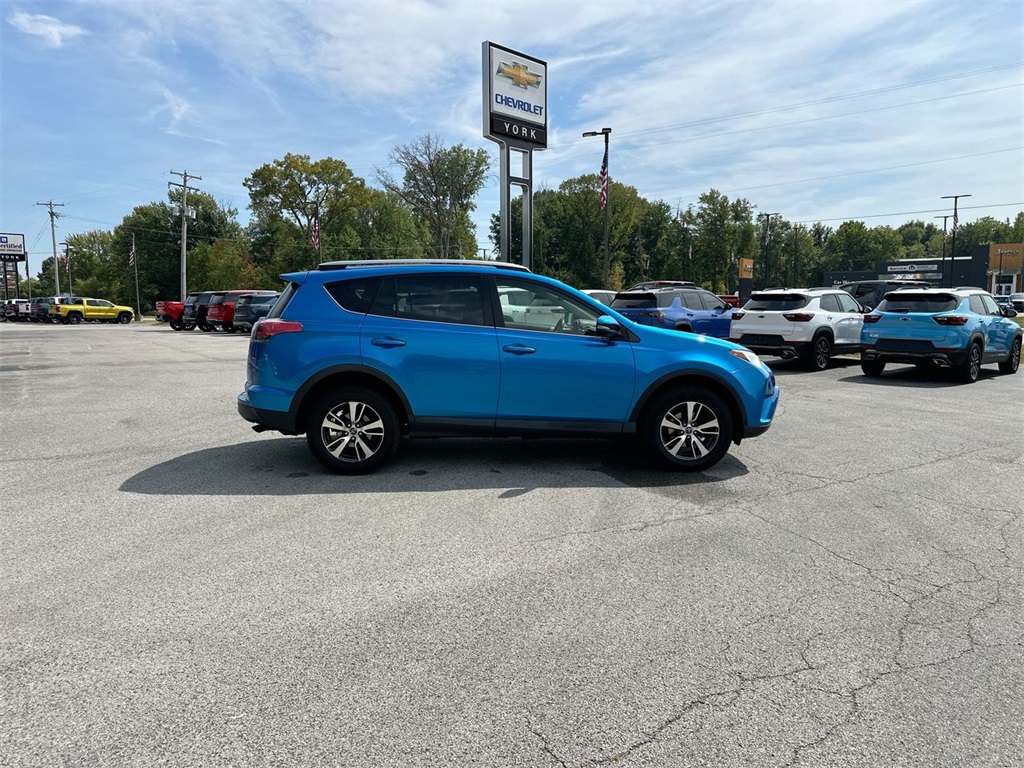 2018 Toyota RAV4 Adventure XLE photo 18