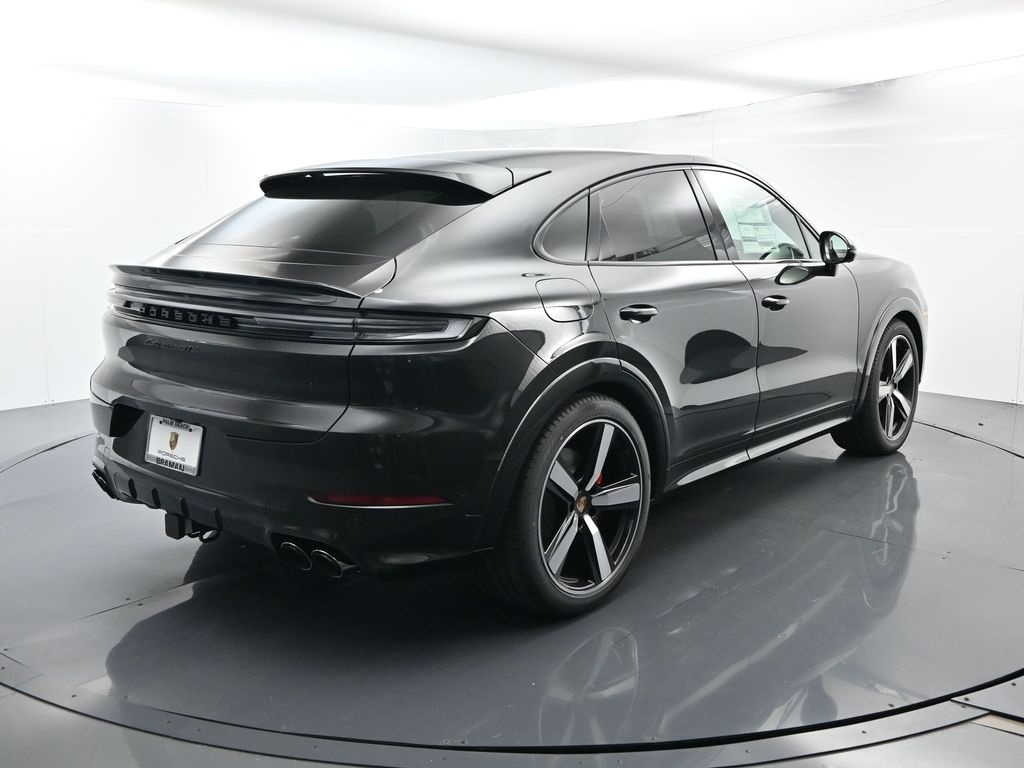 2026 Porsche Cayenne GTS Coupe photo 13
