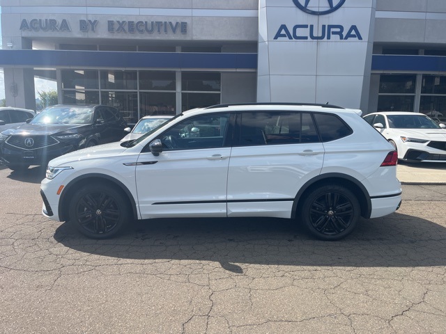 2022 Volkswagen Tiguan SE R-Line Black photo 32