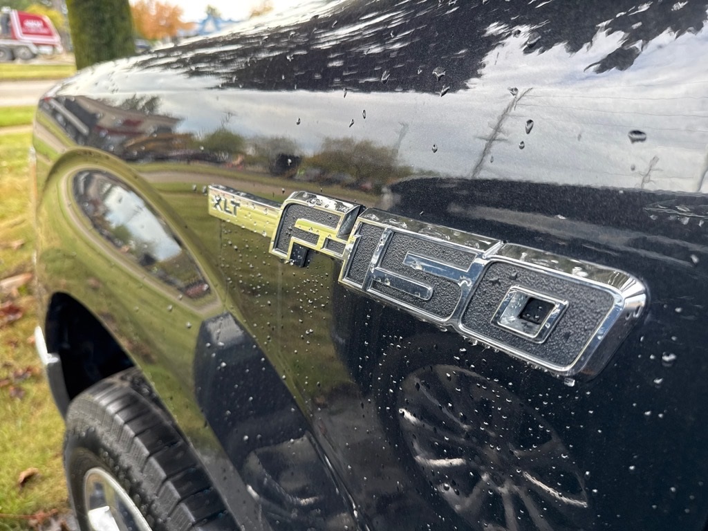 2014 Ford F-150 XLT photo 18