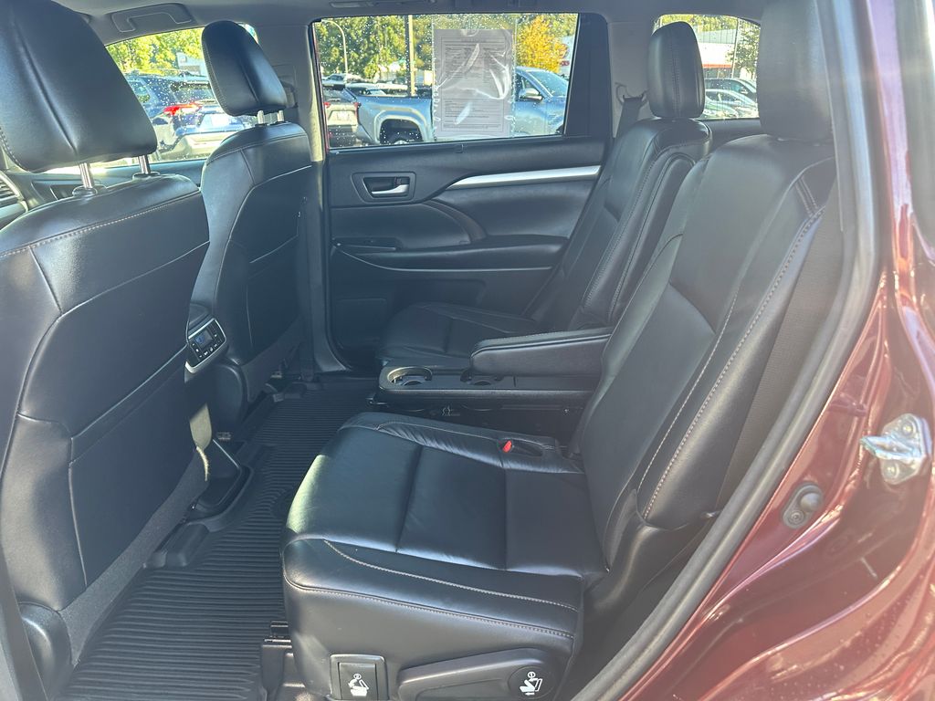 2018 Toyota Highlander XLE photo 9