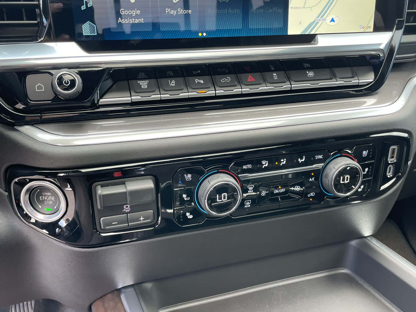 2026 Chevrolet Silverado 3500HD High Country photo 32