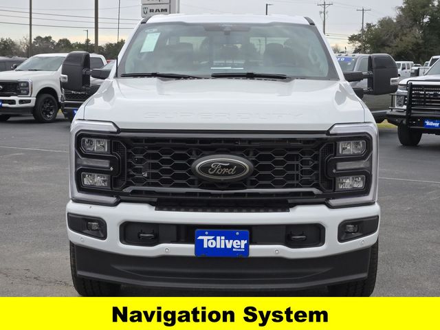 2025 Ford F-250 Lariat photo 3