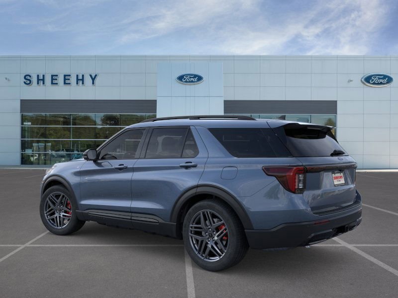 2026 Ford Explorer ST-Line photo 4