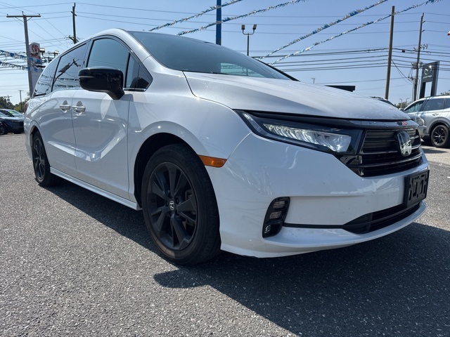 2023 Honda Odyssey Sport photo 2
