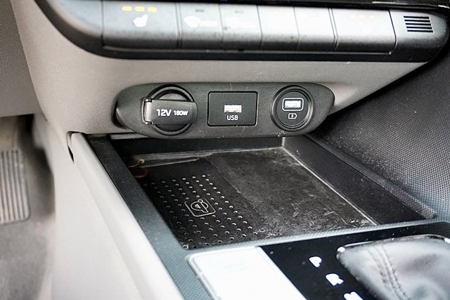 Used 2021 Gray Hyundai SEL image 26