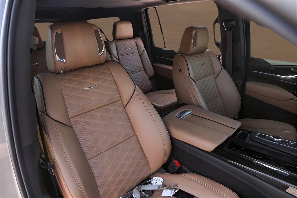 2023 Cadillac Escalade ESV Sport photo 28