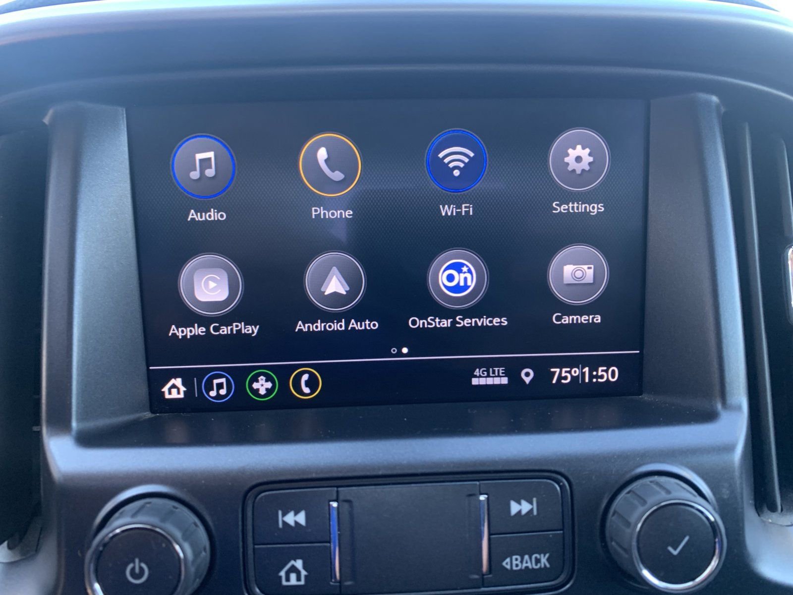 2022 Chevrolet Colorado LT photo 18