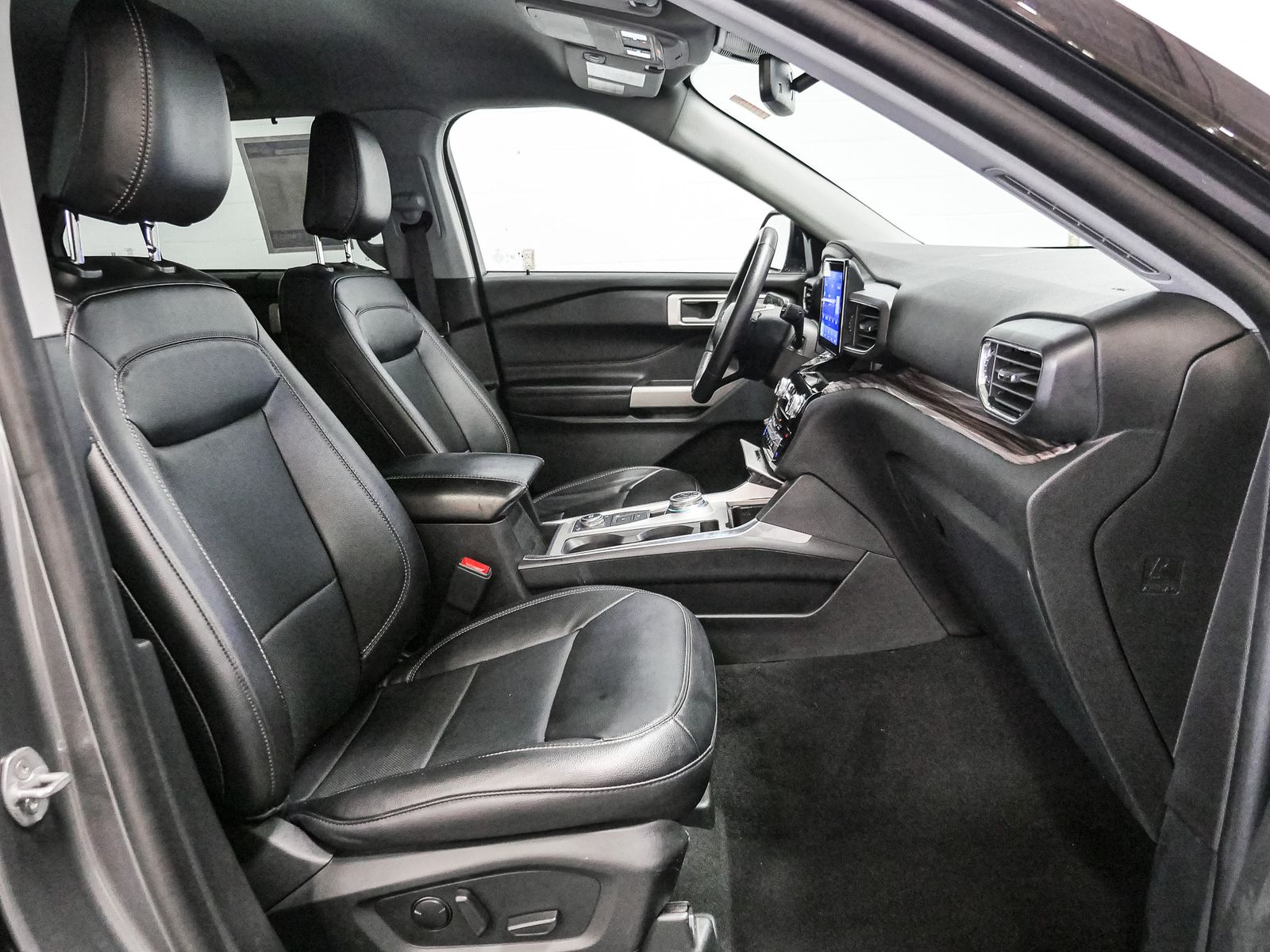 2023 Ford Explorer Limited photo 19