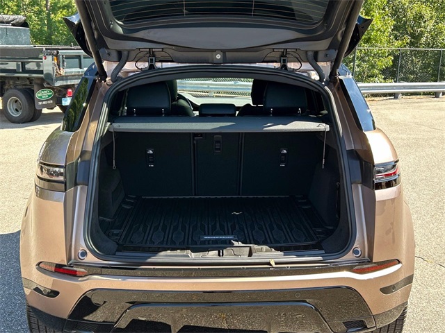 2024 Land Rover Range Rover Evoque Dynamic SE photo 11