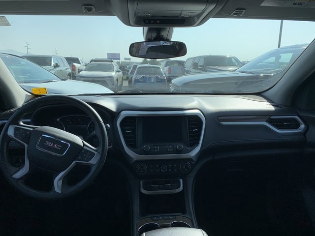 2023 Gmc Acadia SLE photo 2