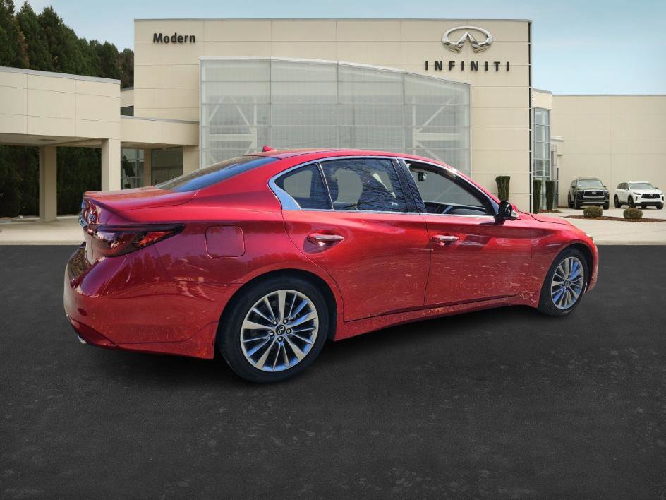 2023 Infiniti Q50 LUXE photo 4