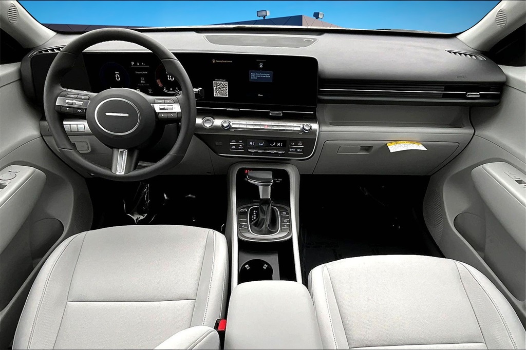 2026 Hyundai Kona SEL photo 4