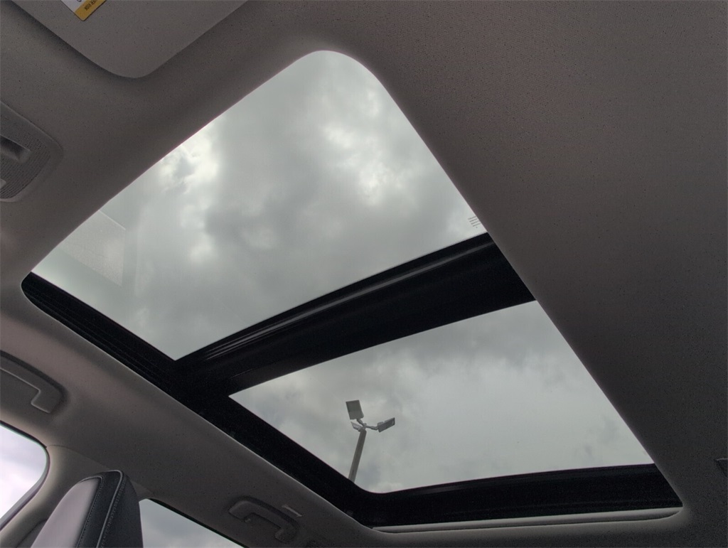 2026 Infiniti QX80 Luxe photo 10