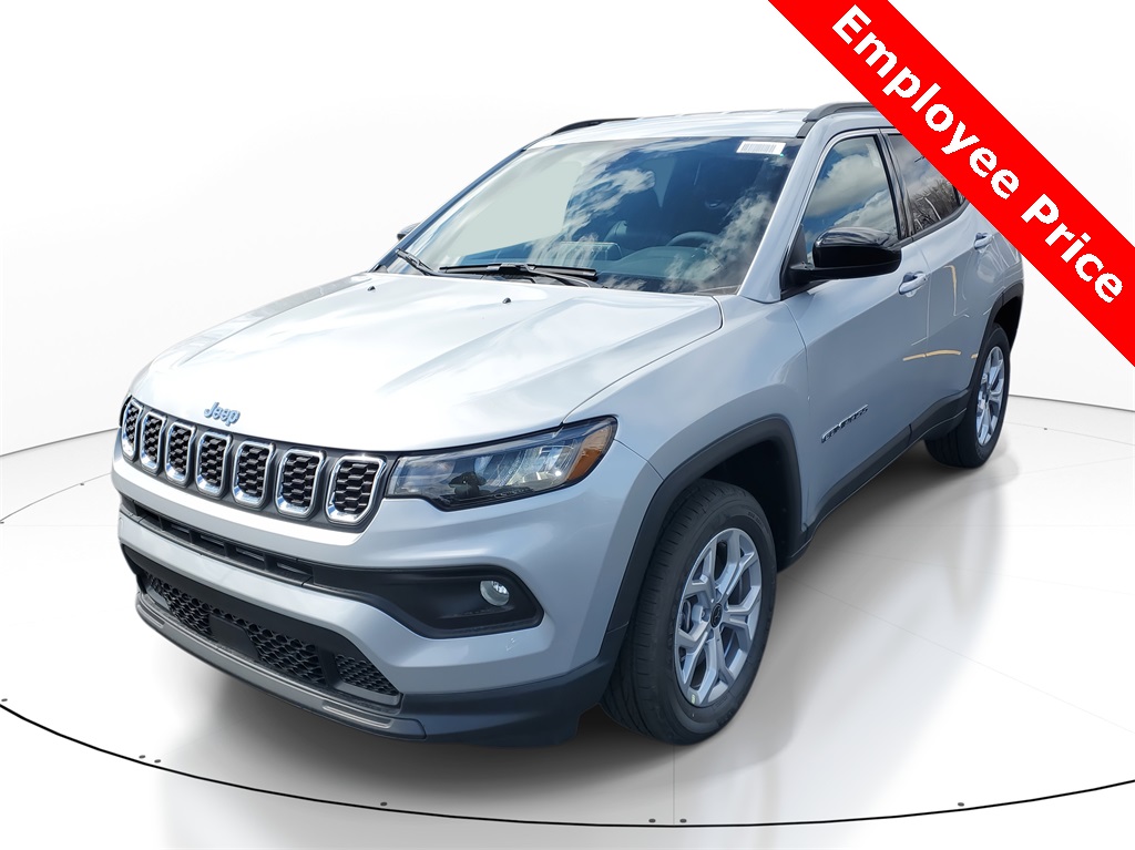 2025 Jeep Compass Latitude photo 2