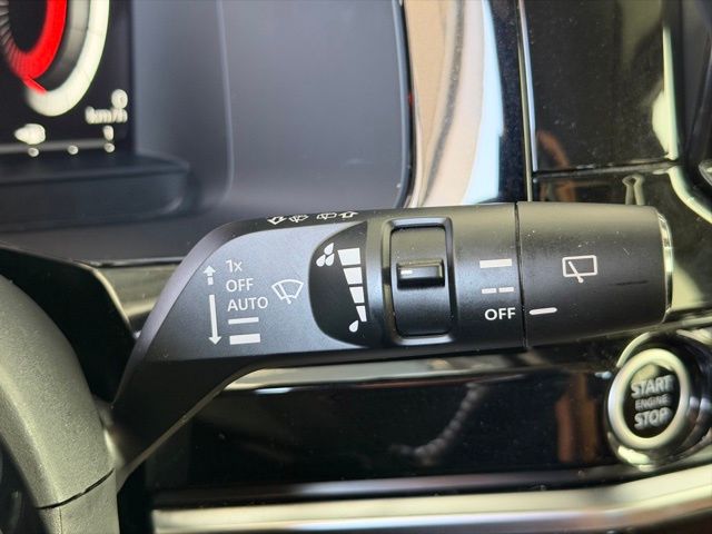 2022 Nissan Pathfinder Platinum photo 52