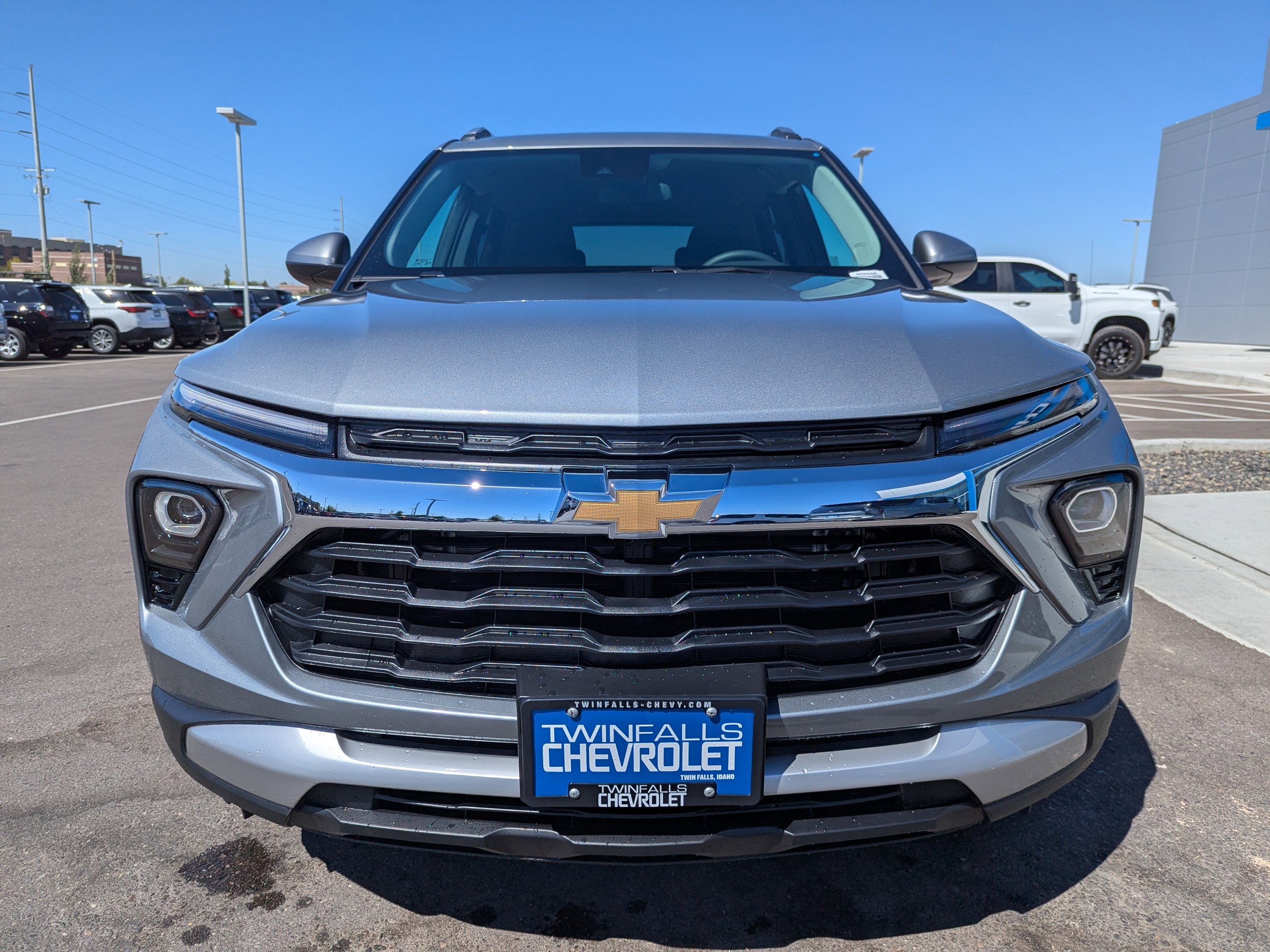 2026 Chevrolet Trailblazer LT photo 2