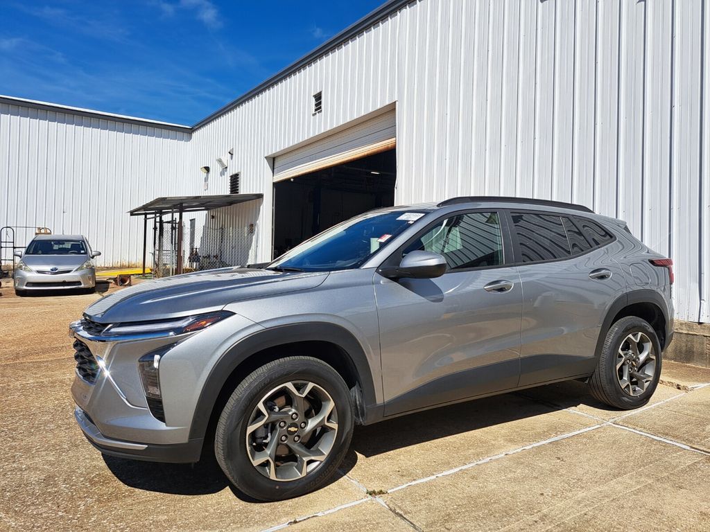 2024 Chevrolet Trax LT