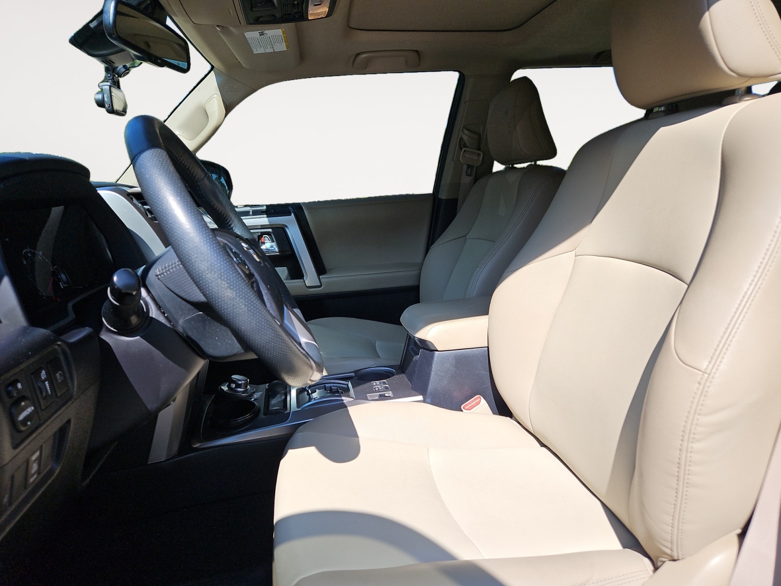 2020 Toyota 4Runner SR5 Premium photo 4