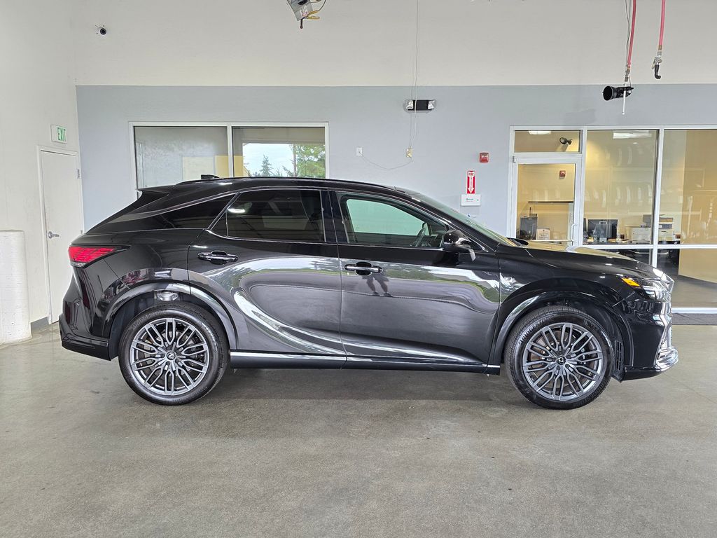 2023 Lexus RX 500h F SPORT Performance photo 2