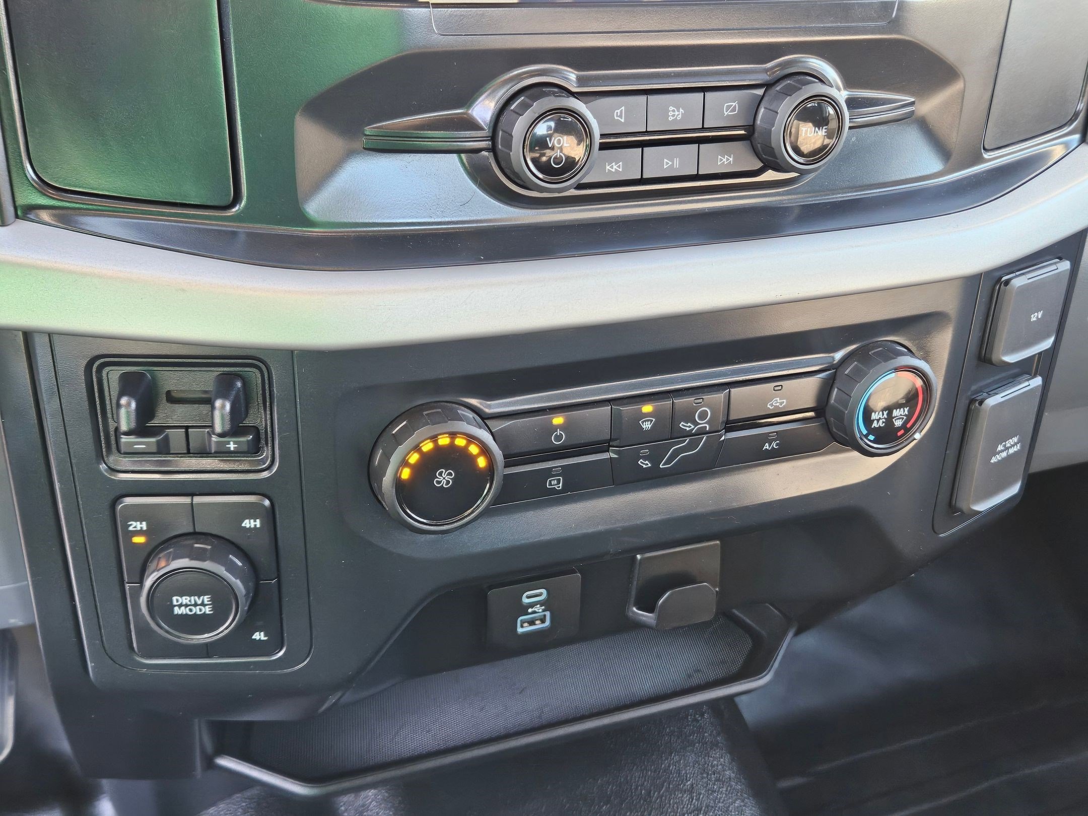 2022 Ford F-150 XL photo 18