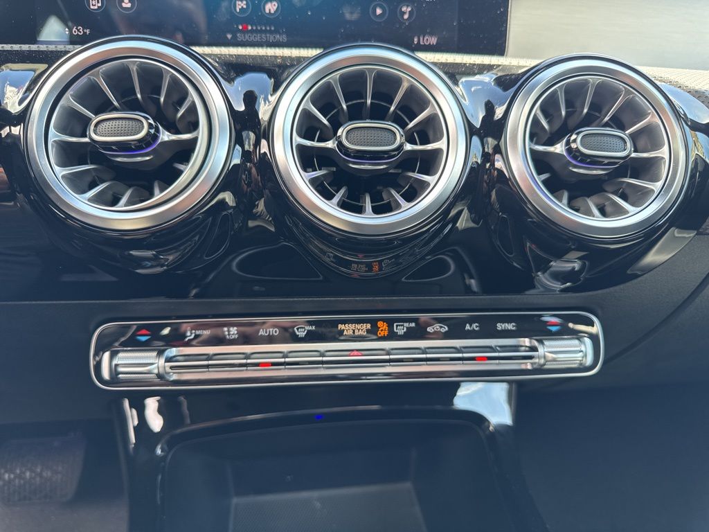 2022 Mercedes Benz A 220 photo 15