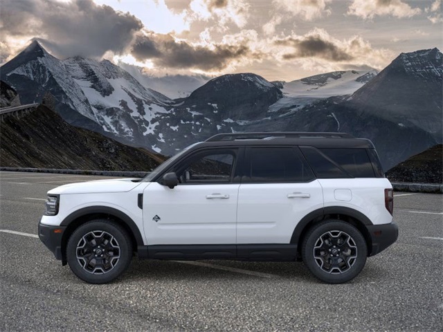 2025 Ford Bronco Sport Outer Banks photo 3