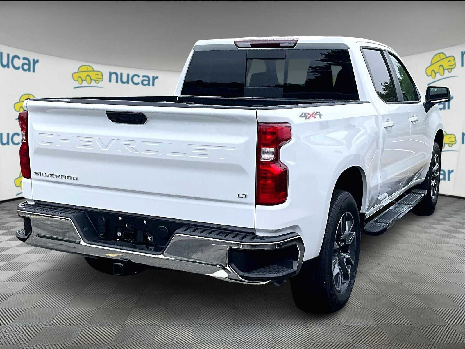 2025 Chevrolet Silverado 1500 LT photo 4