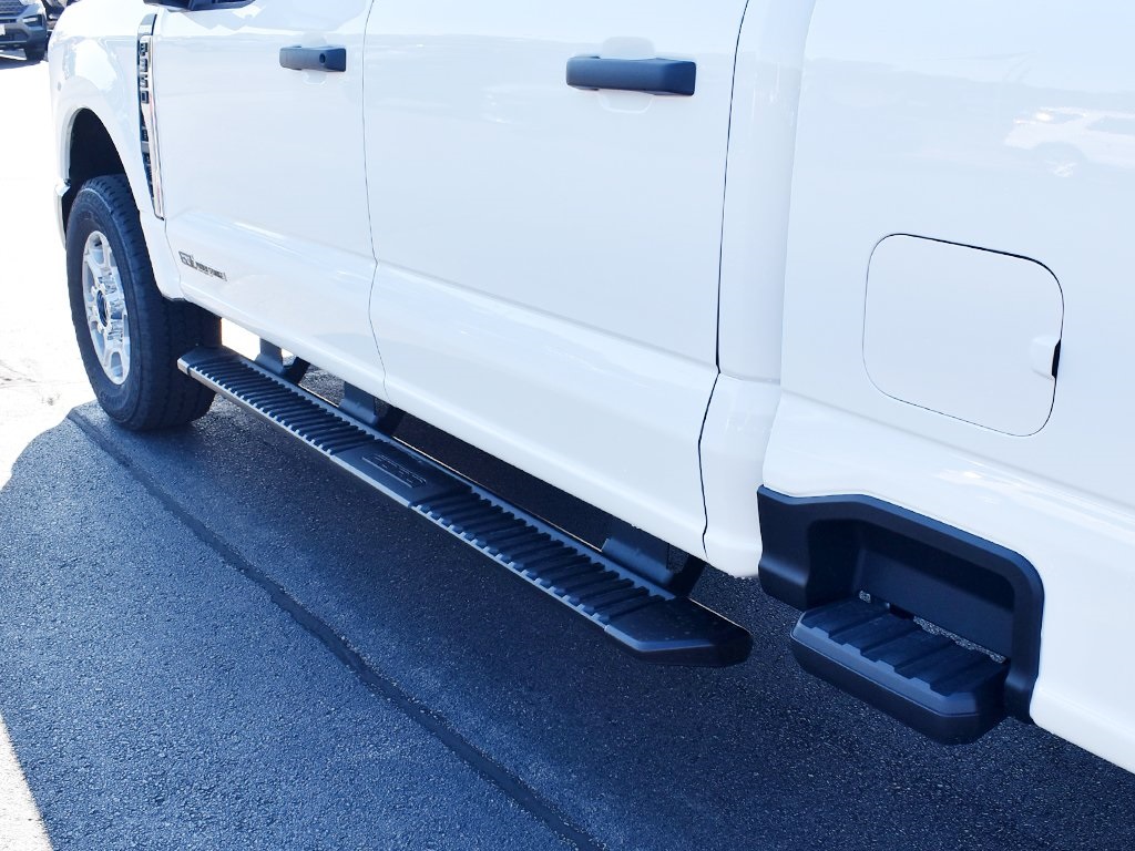 2026 Ford F-350 XLT photo 12