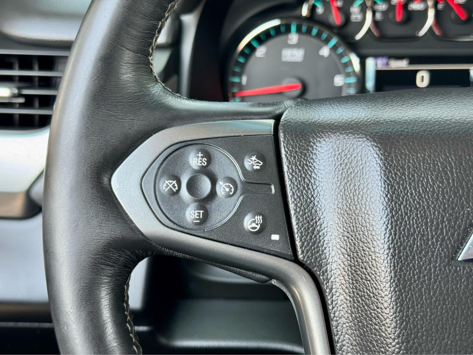 2016 Chevrolet Tahoe LT photo 15