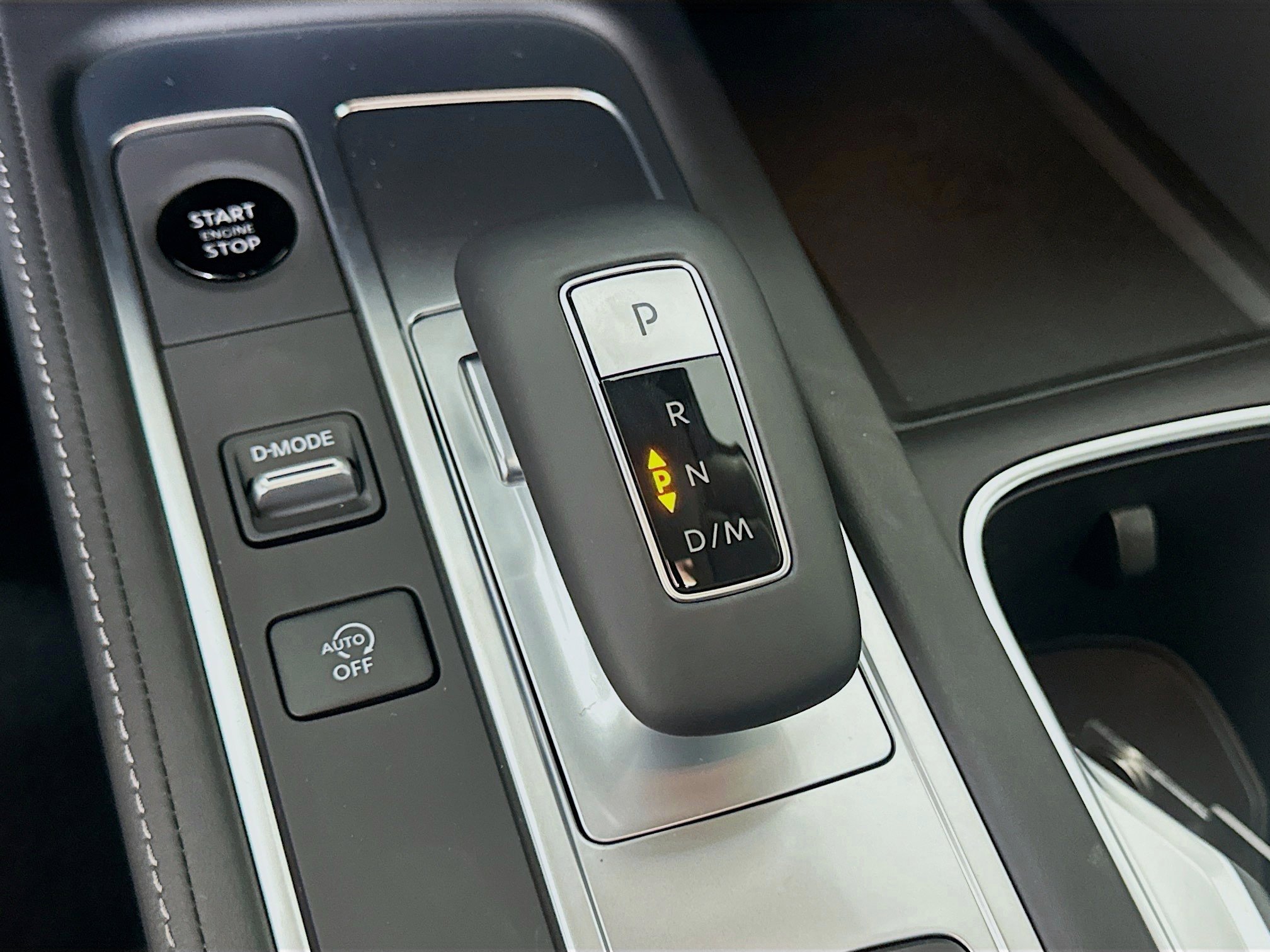 2026 Infiniti QX60 Luxe photo 13