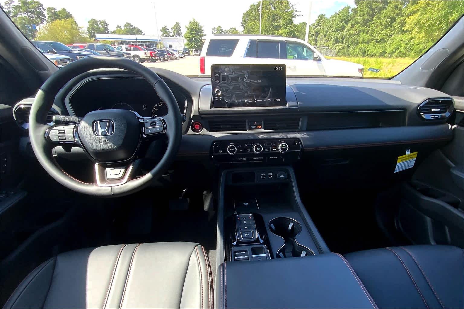 2025 Honda Pilot TrailSport photo 4