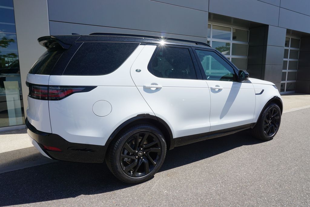 2025 Land Rover Discovery SE photo 4