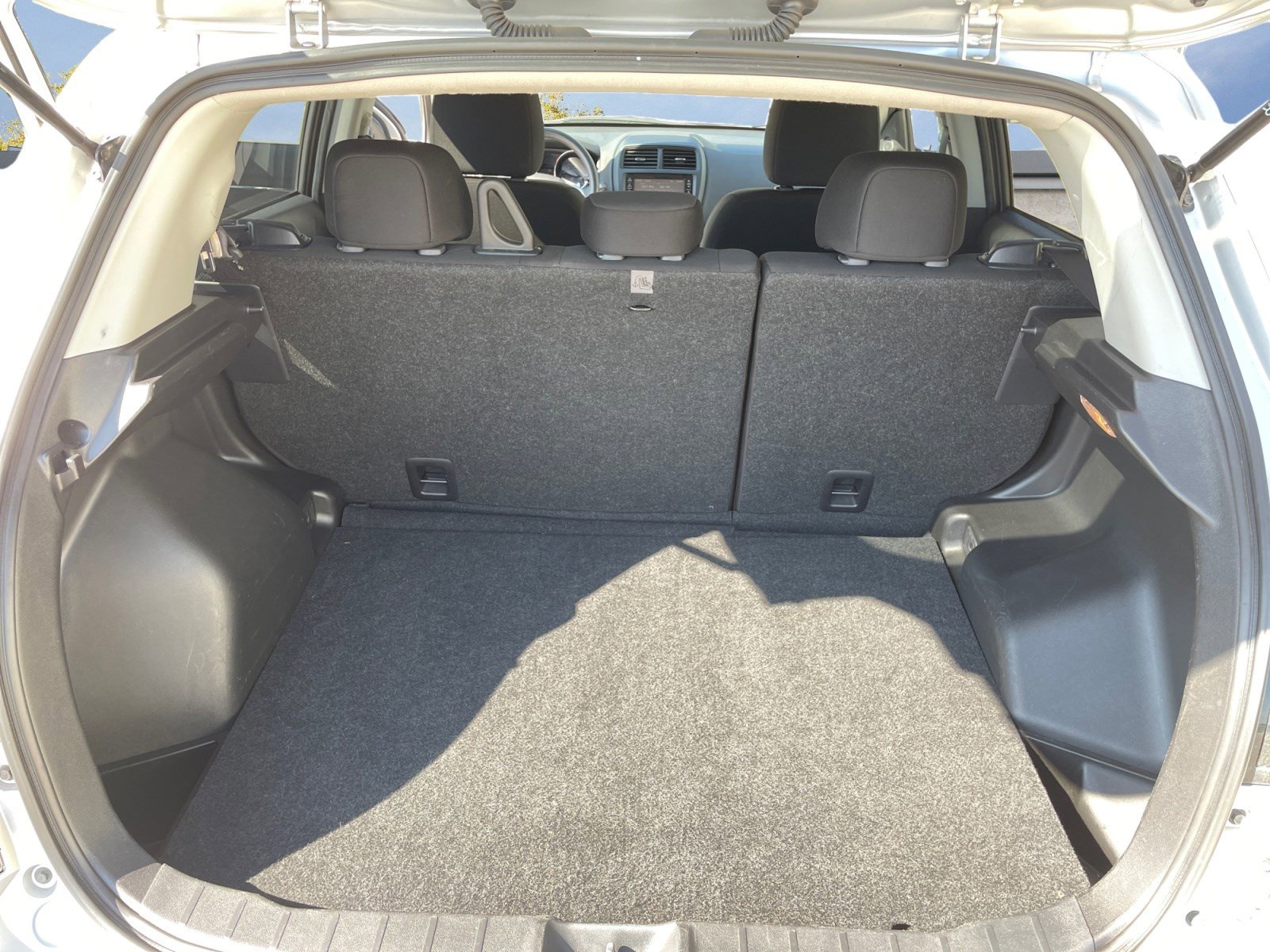 2024 Mitsubishi Outlander Sport SE photo 13