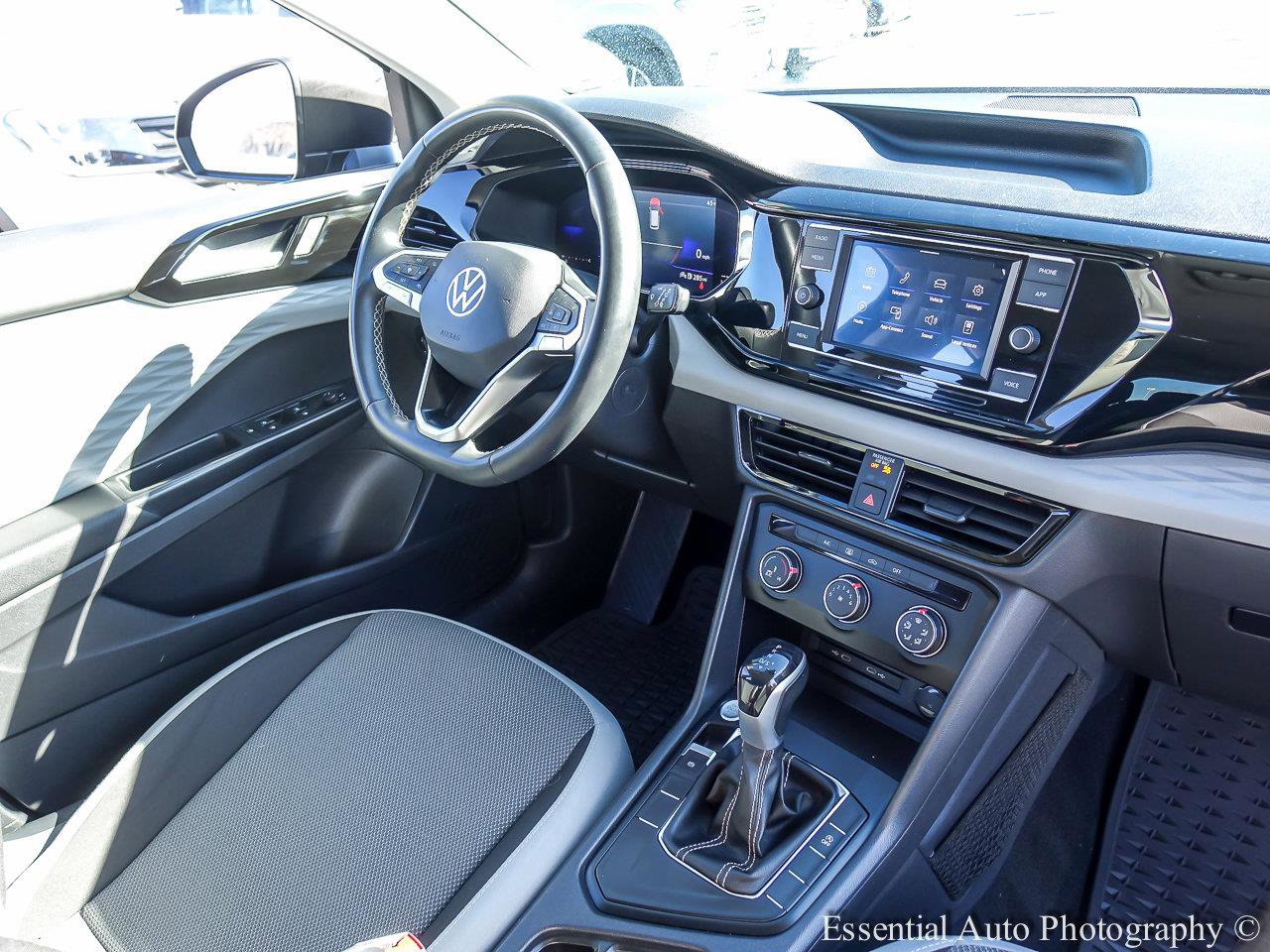 2022 VOLKSWAGEN TAOS - Image 21