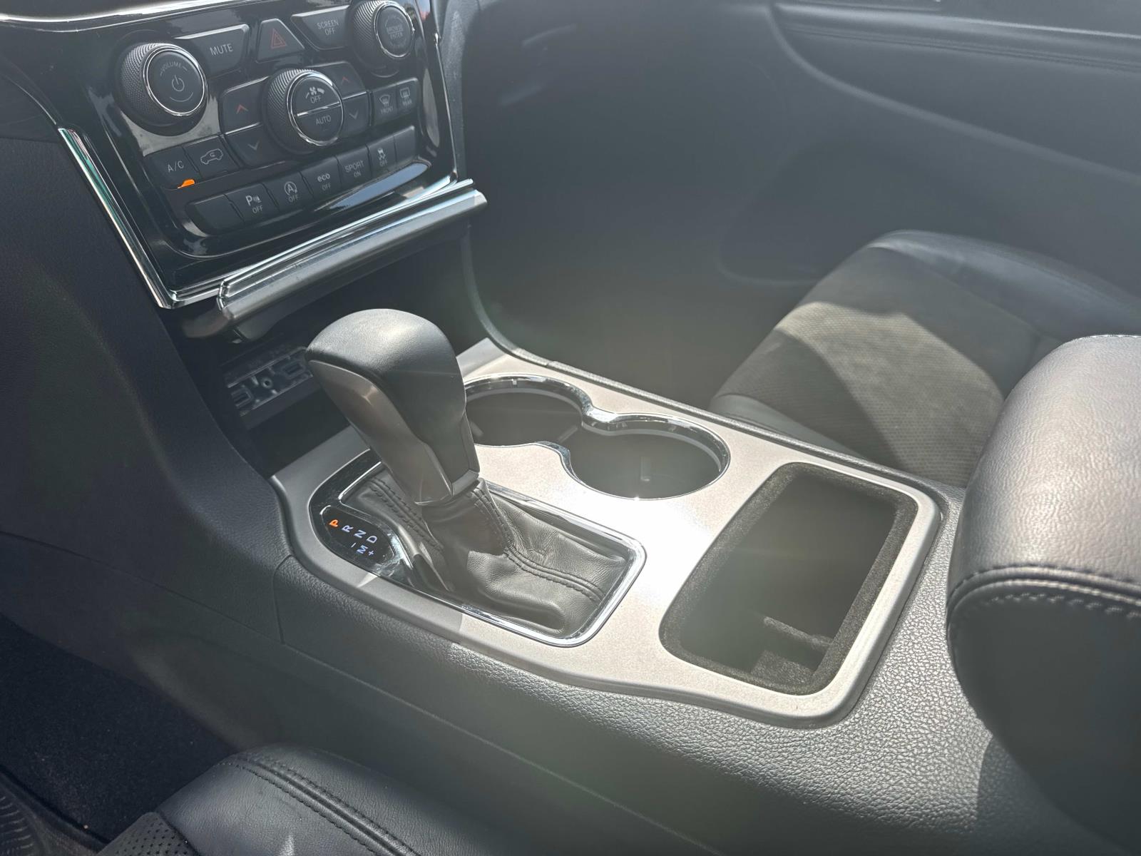 2021 Jeep Grand Cherokee Laredo X photo 25