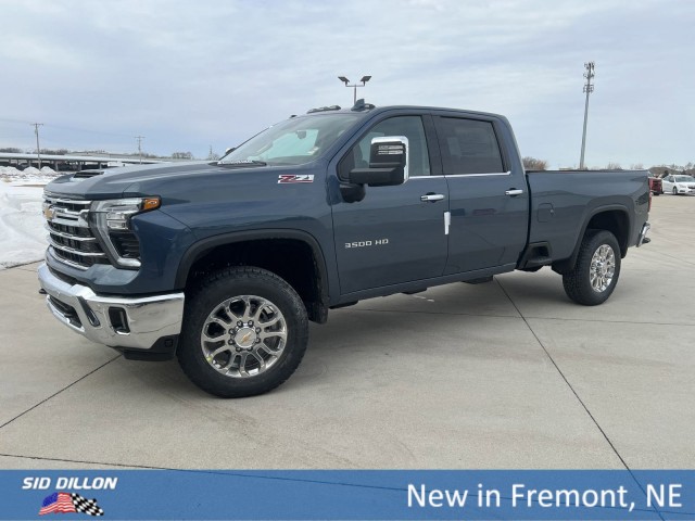 2025 Chevrolet Silverado 3500 HD LTZ