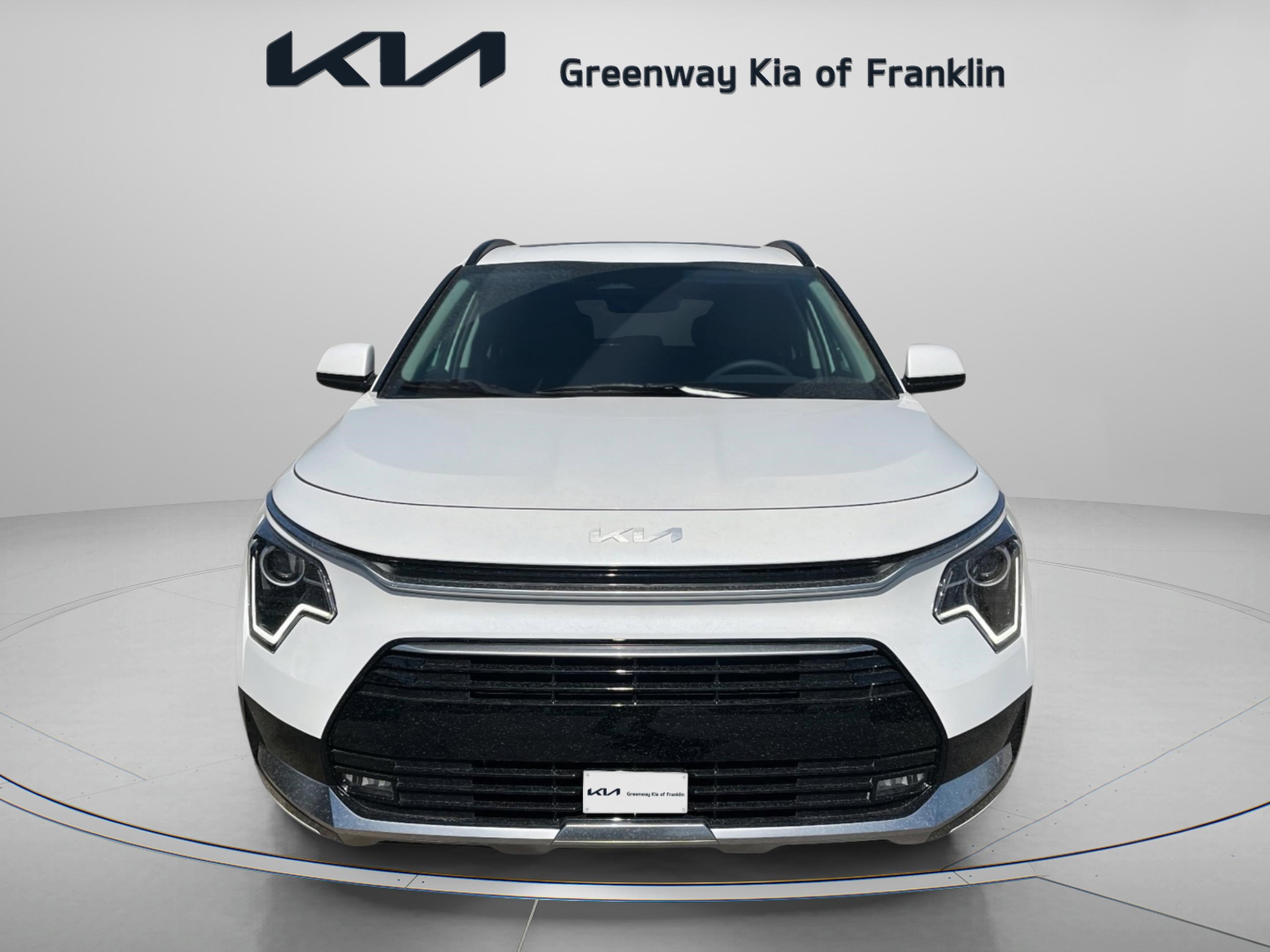 2025 Kia Niro EX Touring photo 2