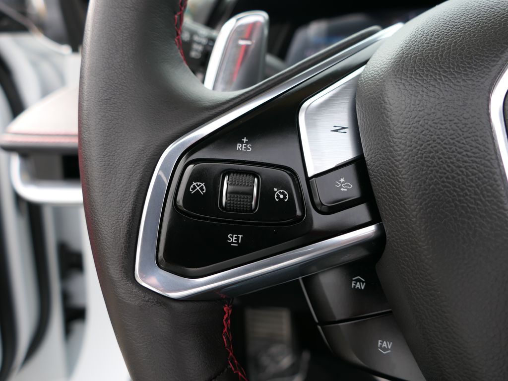 2024 Chevrolet Corvette Stingray 2LT photo 11