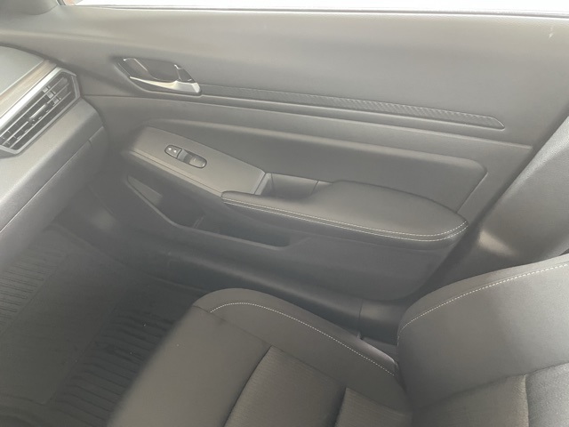 2025 Nissan Altima SV Special Edition photo 15